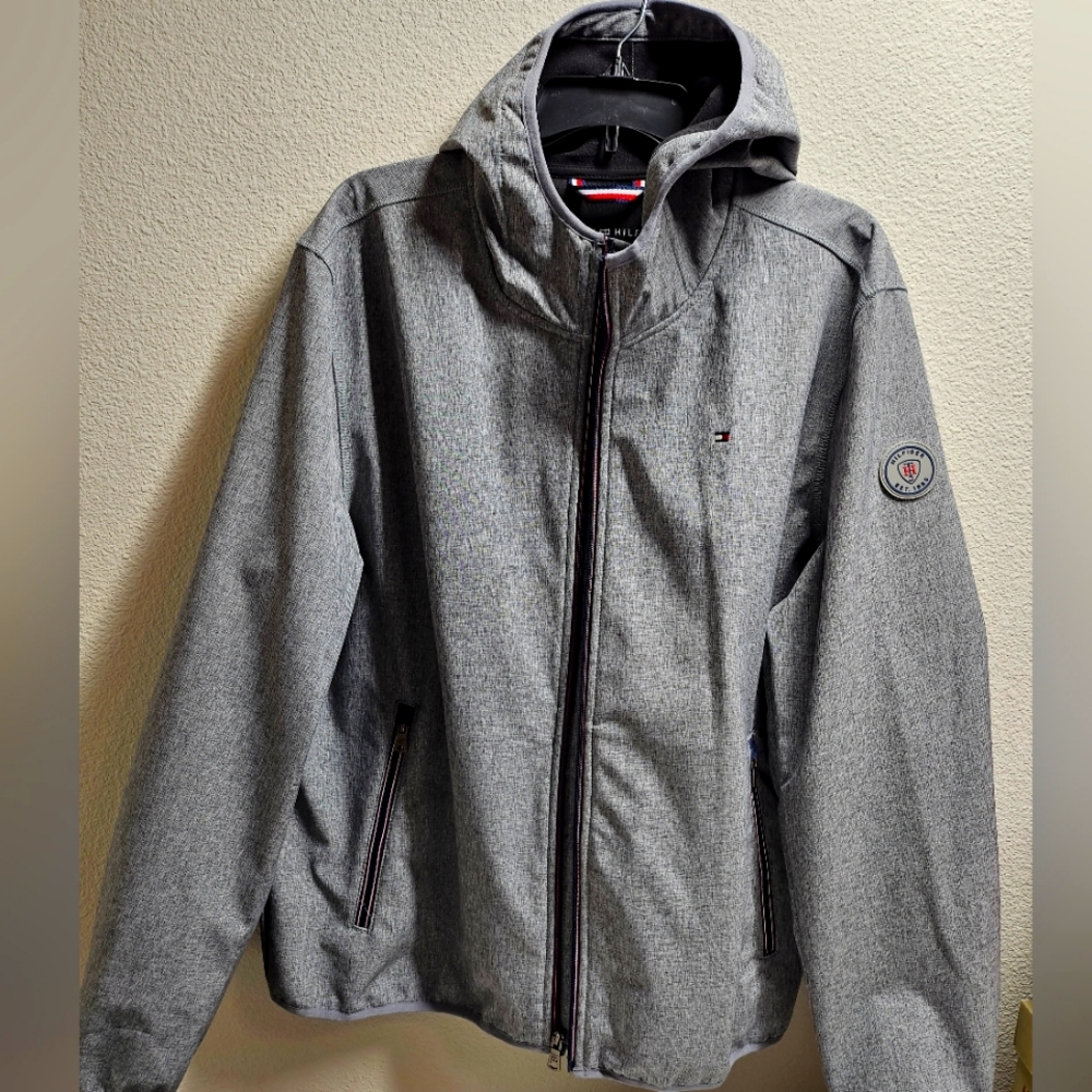 Tommy Hilfiger Men's Sherpa-Lined Softshell Hoode… - image 1